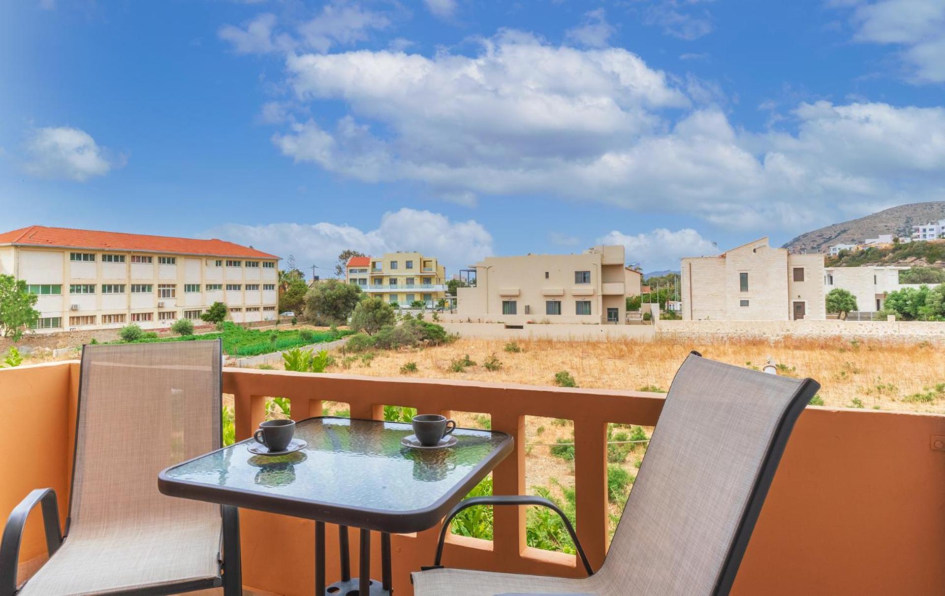 Kaiti 'S Studios & Apartments Палиохора Екстериор снимка